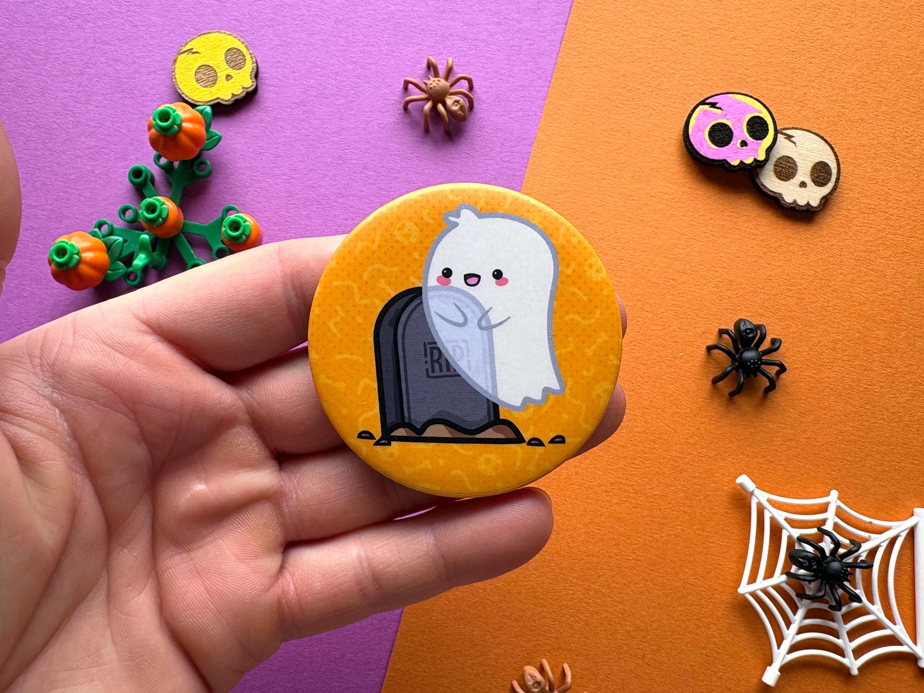 Spooky Season Ghost Badge – 58mm