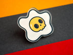 Died Egg Skull Pin – 35mm Acrylic Pin Badge